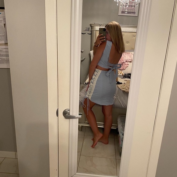 Dress - Picture 3 of 4